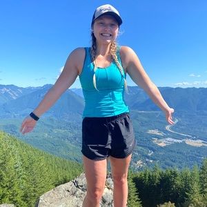 Meet your Posher, Annie